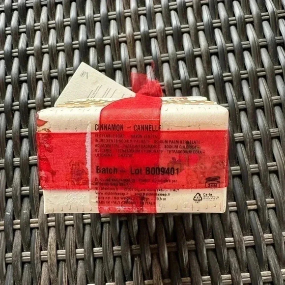 Alchimia 3 Pack Cinnamon Hand Vegetable Bar Soap - Picture 4 of 4